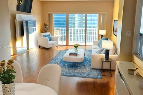 Снять в аренду кондоминиум в Халландейл-Бич, Флорида 1 спальня, 80.82м2, № 1974763 - фото 7