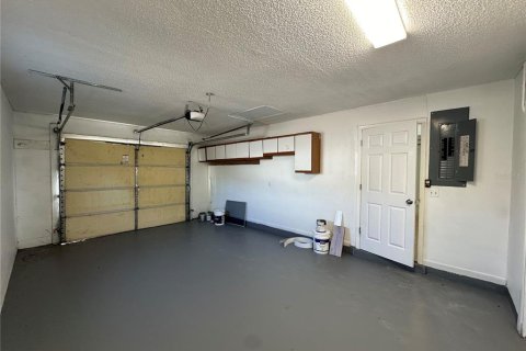 House in Deltona, Florida 3 bedrooms, 103.21 sq.m. № 1848058 - photo 24