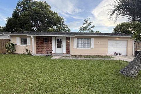 House in Deltona, Florida 3 bedrooms, 103.21 sq.m. № 1848058