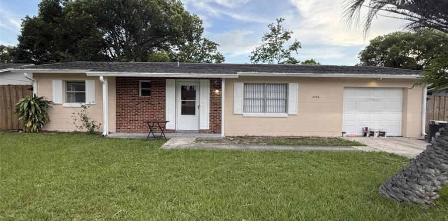 House in Deltona, Florida 3 bedrooms, 103.21 sq.m. № 1848058