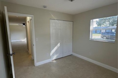 House in Deltona, Florida 3 bedrooms, 103.21 sq.m. № 1848058 - photo 13