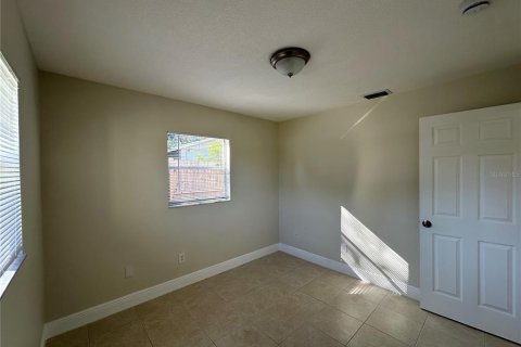 House in Deltona, Florida 3 bedrooms, 103.21 sq.m. № 1848058 - photo 14