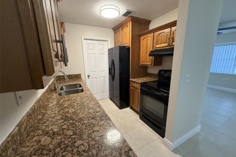 House in Deltona, Florida 3 bedrooms, 103.21 sq.m. № 1848058 - photo 10