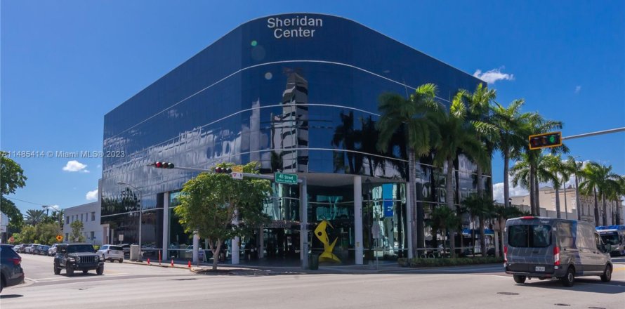 Oficina en Miami Beach, Florida № 839993