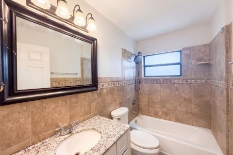 Villa ou maison à vendre à Valrico, Floride: 3 chambres, 157.38 m2 № 2399121 - photo 19