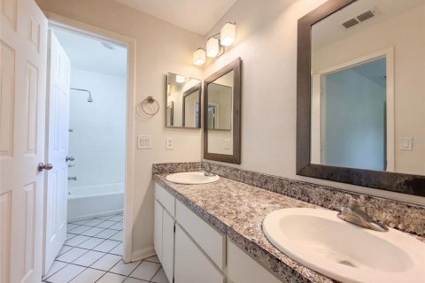 Villa ou maison à vendre à Valrico, Floride: 3 chambres, 157.38 m2 № 2399121 - photo 18