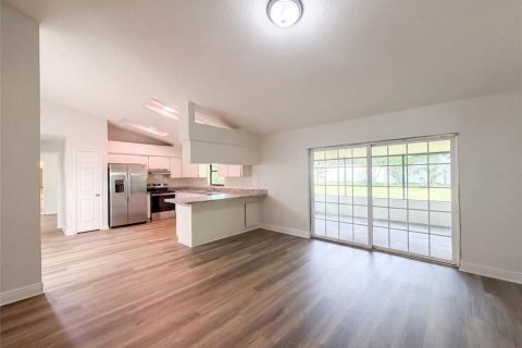 Villa ou maison à vendre à Valrico, Floride: 3 chambres, 157.38 m2 № 2399121 - photo 3
