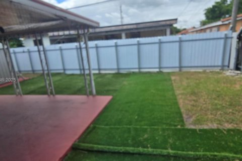 Купить виллу или дом в Майами, Флорида 3 спальни, 183.95м2, № 2017037 - фото 13