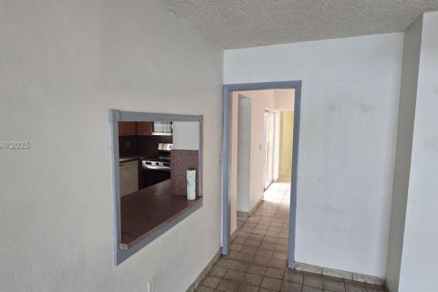 Купить виллу или дом в Майами, Флорида 3 спальни, 183.95м2, № 2017037 - фото 3