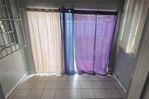 Купить виллу или дом в Майами, Флорида 3 спальни, 183.95м2, № 2017037 - фото 12