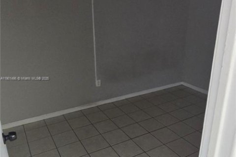 Купить виллу или дом в Майами, Флорида 3 спальни, 183.95м2, № 2017037 - фото 6