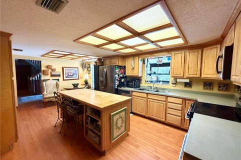 House in Bartow, Florida 3 bedrooms, 309.09 sq.m. № 2226046 - photo 10