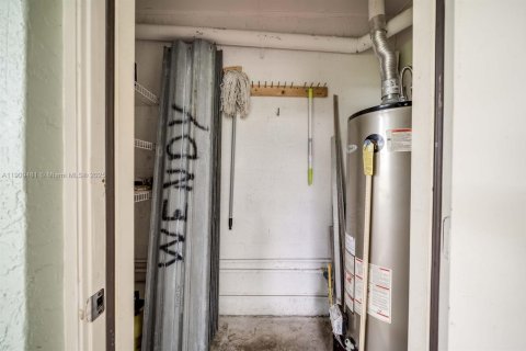 Touwnhouse à vendre à Tamarac, Floride: 2 chambres, 103.12 m2 № 1965177 - photo 21