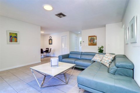 Villa ou maison à vendre à Palm Harbor, Floride: 3 chambres, 180.88 m2 № 1908617 - photo 7