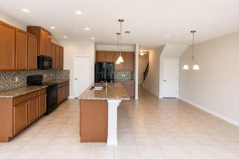 Touwnhouse à vendre à Winter Park, Floride: 3 chambres, 173.91 m2 № 2315033 - photo 7