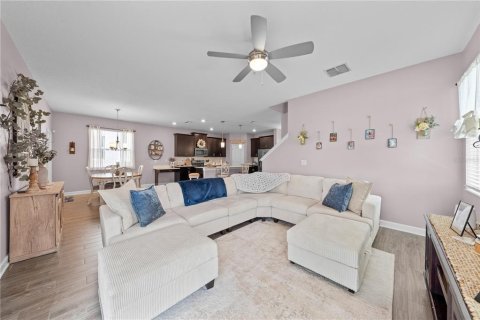 Casa en venta en Orlando, Florida, 5 dormitorios, 228.63 m2 № 2381050 - foto 23
