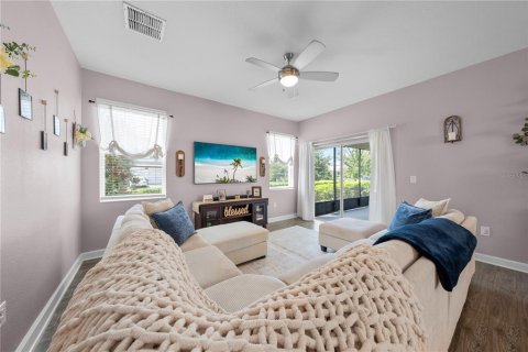 Casa en venta en Orlando, Florida, 5 dormitorios, 228.63 m2 № 2381050 - foto 24