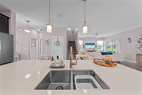 Casa en venta en Orlando, Florida, 5 dormitorios, 228.63 m2 № 2381050 - foto 6
