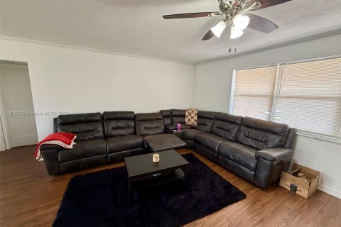 Villa ou maison à vendre à Cooper City, Floride: 3 chambres, 124.86 m2 № 1964644 - photo 16