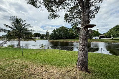 Villa ou maison à vendre à Cooper City, Floride: 3 chambres, 124.86 m2 № 1964644 - photo 3