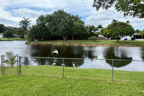 Villa ou maison à vendre à Cooper City, Floride: 3 chambres, 124.86 m2 № 1964644 - photo 24