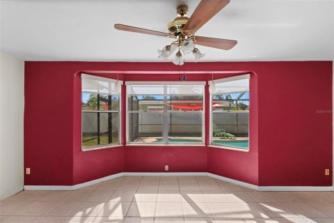 House in Largo, Florida 2 bedrooms, 161.19 sq.m. № 2110124 - photo 7