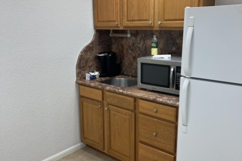 Propiedad comercial en alquiler en Boca Raton, Florida № 1127602 - foto 1