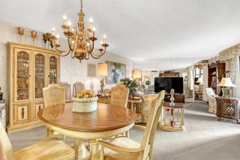 Condo in Riviera Beach, Florida, 2 bedrooms  № 2175706 - photo 6