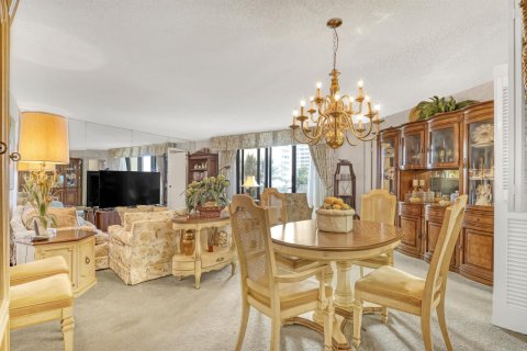 Condo in Riviera Beach, Florida, 2 bedrooms  № 2175706 - photo 3