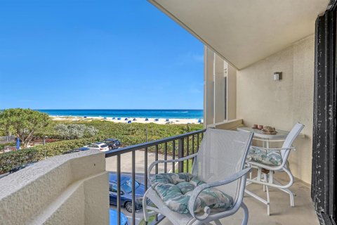 Condo in Riviera Beach, Florida, 2 bedrooms  № 2175706 - photo 21