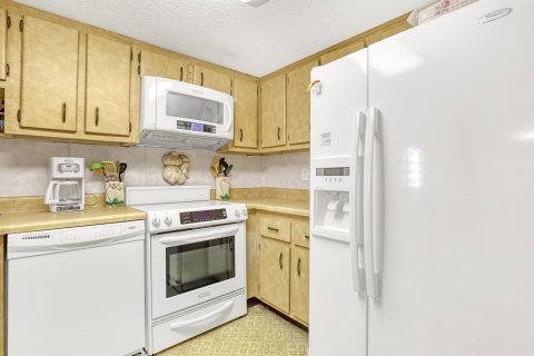 Condo in Riviera Beach, Florida, 2 bedrooms  № 2175706 - photo 10