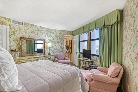 Condo in Riviera Beach, Florida, 2 bedrooms  № 2175706 - photo 18