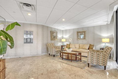Condo in Riviera Beach, Florida, 2 bedrooms  № 2175706 - photo 4