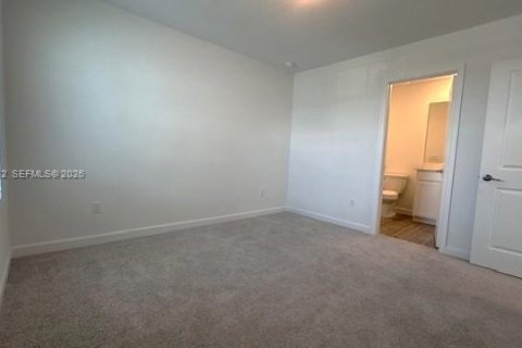 Townhouse in Loxahatchee Groves, Florida 4 bedrooms, 214.7 sq.m. № 2084031 - photo 30