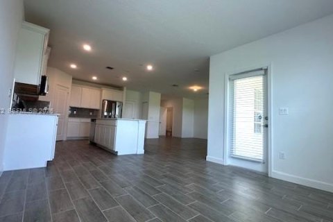 Townhouse in Loxahatchee Groves, Florida 4 bedrooms, 214.7 sq.m. № 2084031 - photo 9