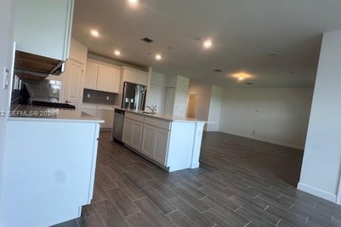 Townhouse in Loxahatchee Groves, Florida 4 bedrooms, 214.7 sq.m. № 2084031 - photo 8