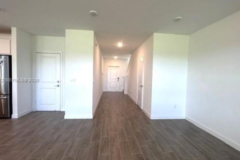 Townhouse in Loxahatchee Groves, Florida 4 bedrooms, 214.7 sq.m. № 2084031 - photo 13