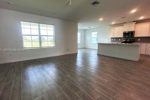 Townhouse in Loxahatchee Groves, Florida 4 bedrooms, 214.7 sq.m. № 2084031 - photo 3