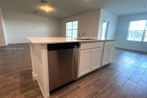 Townhouse in Loxahatchee Groves, Florida 4 bedrooms, 214.7 sq.m. № 2084031 - photo 6
