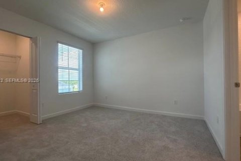 Townhouse in Loxahatchee Groves, Florida 4 bedrooms, 214.7 sq.m. № 2084031 - photo 29