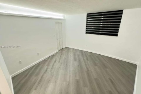 Снять в аренду кондоминиум в Норт-Майами, Флорида 1 спальня, 74.97м2, № 1964472 - фото 12