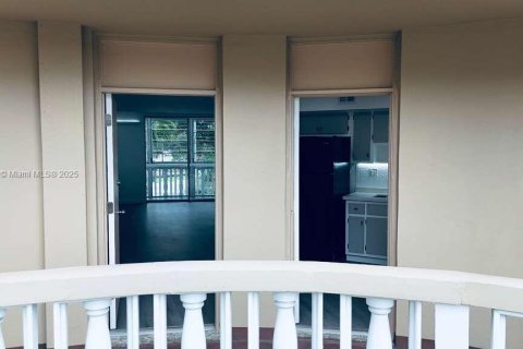 Снять в аренду кондоминиум в Норт-Майами, Флорида 1 спальня, 74.97м2, № 1964472 - фото 29