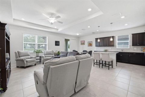 House in Spring Hill, Florida 3 bedrooms, 156.26 sq.m. № 2259547 - photo 16