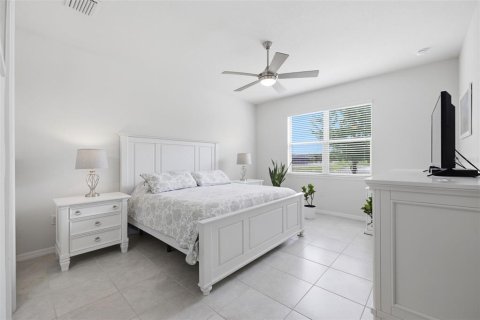 House in Spring Hill, Florida 3 bedrooms, 156.26 sq.m. № 2259547 - photo 7