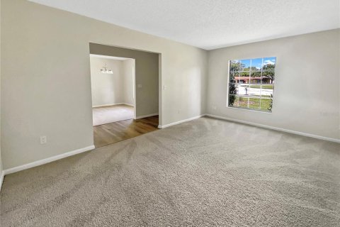 House in Lutz, Florida 4 bedrooms, 165.46 sq.m. № 1880972 - photo 3