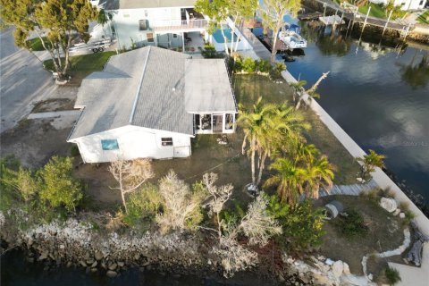 Villa ou maison à vendre à Port Richey, Floride: 2 chambres, 100.89 m2 № 2110749 - photo 9