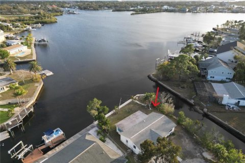 Villa ou maison à vendre à Port Richey, Floride: 2 chambres, 100.89 m2 № 2110749 - photo 6