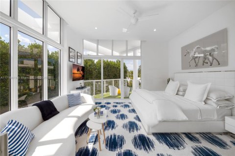 Casa en venta en Miami Beach, Florida, 5 dormitorios, 316.43 m2 № 1956728 - foto 23