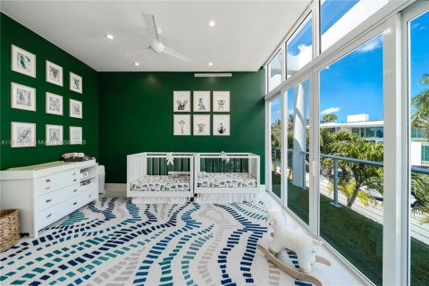Casa en venta en Miami Beach, Florida, 5 dormitorios, 316.43 m2 № 1956728 - foto 21