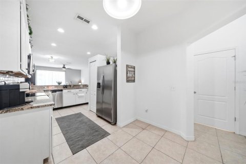 Adosado en venta en Trinity, Florida, 3 dormitorios, 186.73 m2 № 2312381 - foto 6